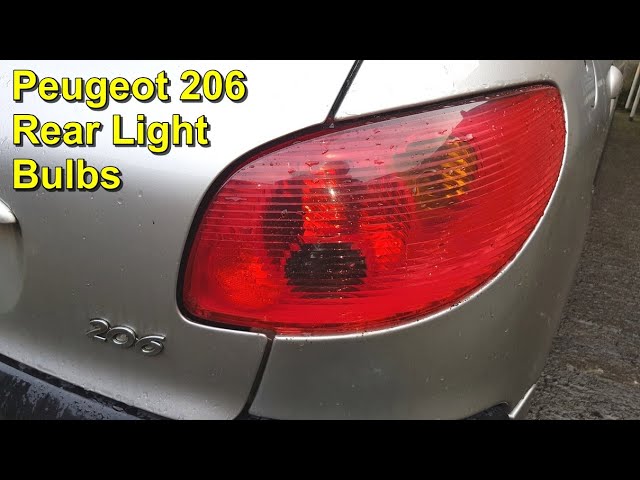 Wie Peugeot 206 Scheinwerfer Lampe wechseln?