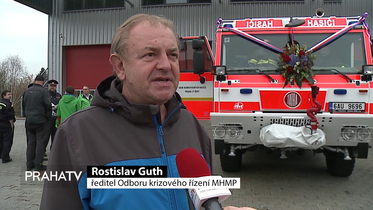 Hasiči v pražských Řepích mají novou cisternu