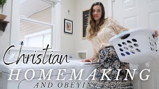 Daily Homemaker Habits for the Traditional Christian Housewife + GODspiration
