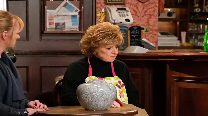 Coronation Street spoilers: John Henshaw joins soap for special appearance in 10,000th episode