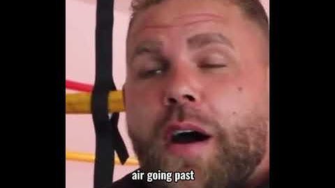 Billy Joe Saunders reacts to Canelo shot