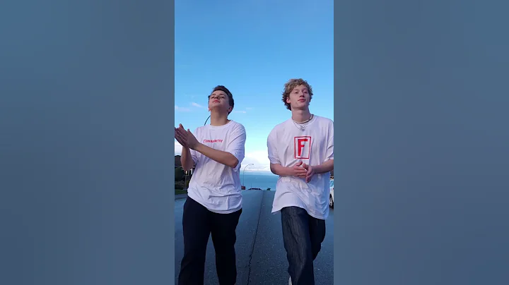 More Than A Women☁️🌊☀️! Rate our pirouette🤣