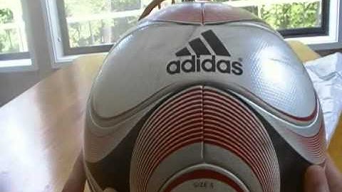 Unboxing Adidas Teamgeist 2 Official Match Ball (from millionainre19)
