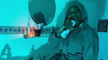 Bathroom Sessions| Nadia Rose | WaterAid