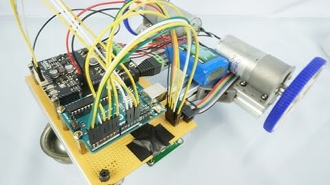 Compare Line Follower with and without PID Controller