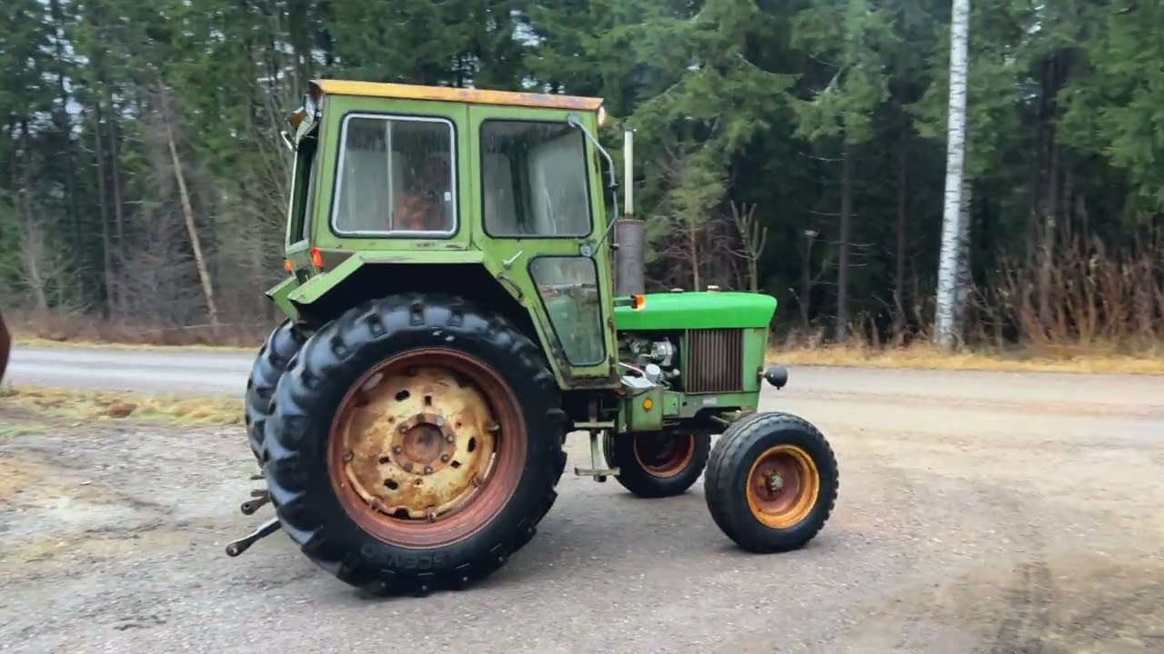 Traktor JOHN DEERE 2130