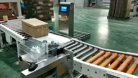 Automatic box weight check real time print label labeling machine