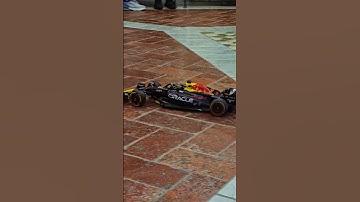 Maisto Tech Red Bull Racing RB19 Formula Racing Remote Control Car (1:10)