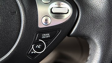 2016 NISSAN Sentra - Making, Receiving and Ending a Call - with Navigation (if so equipped)