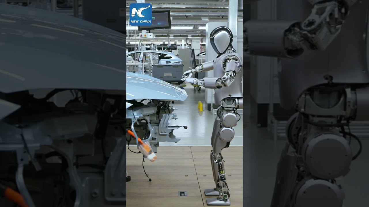 Humanoid Robots Work In Factories S China