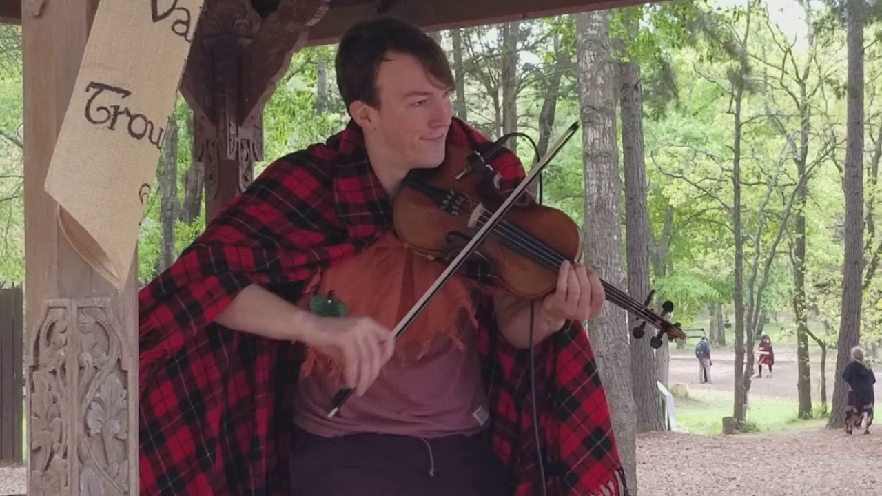 James Mahler Electri Violin at Texas Renessance Festival
