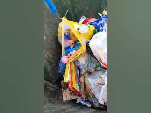 Как я Роюсь в ПОМОЙКАХ Краснодара? RUMMAGING THE TRASH RUSSIA - YouTube