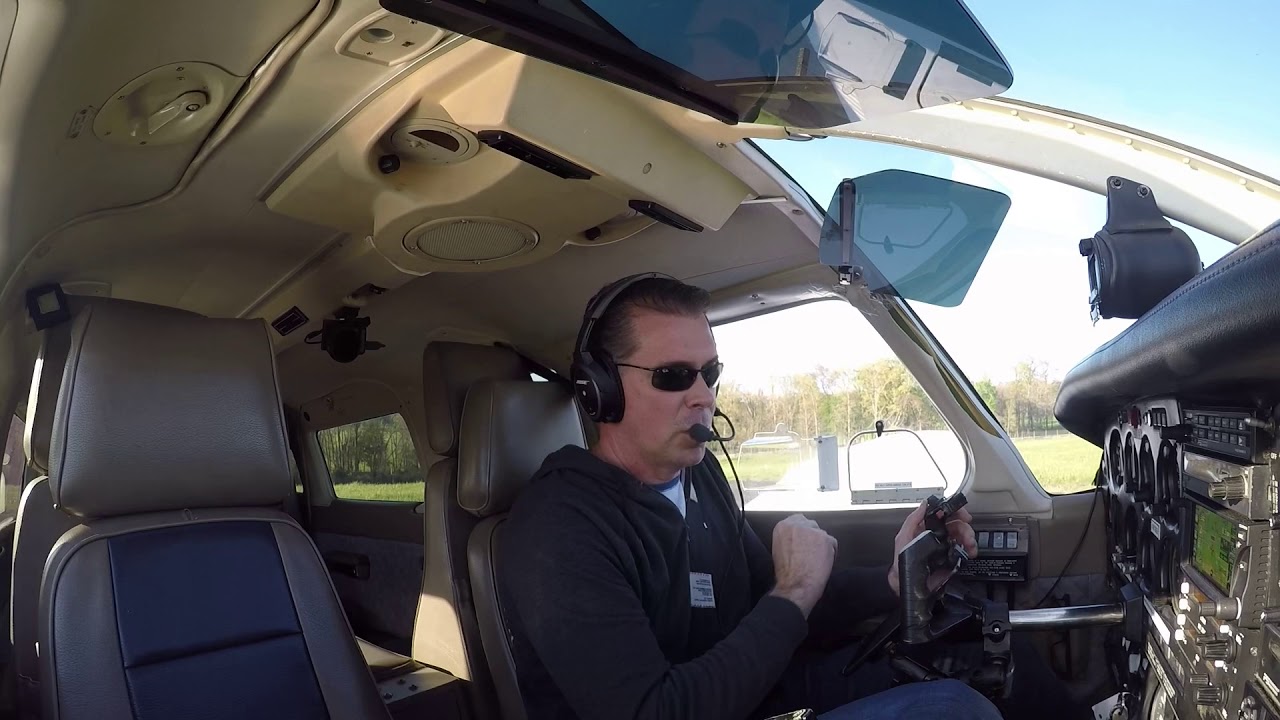Piper Lance II - short field landing