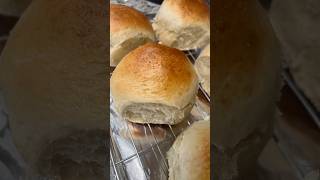 Sourdough discard dinner rolls. #sourdoughdiscard #dinnerrolls #bread #baking #sourdough