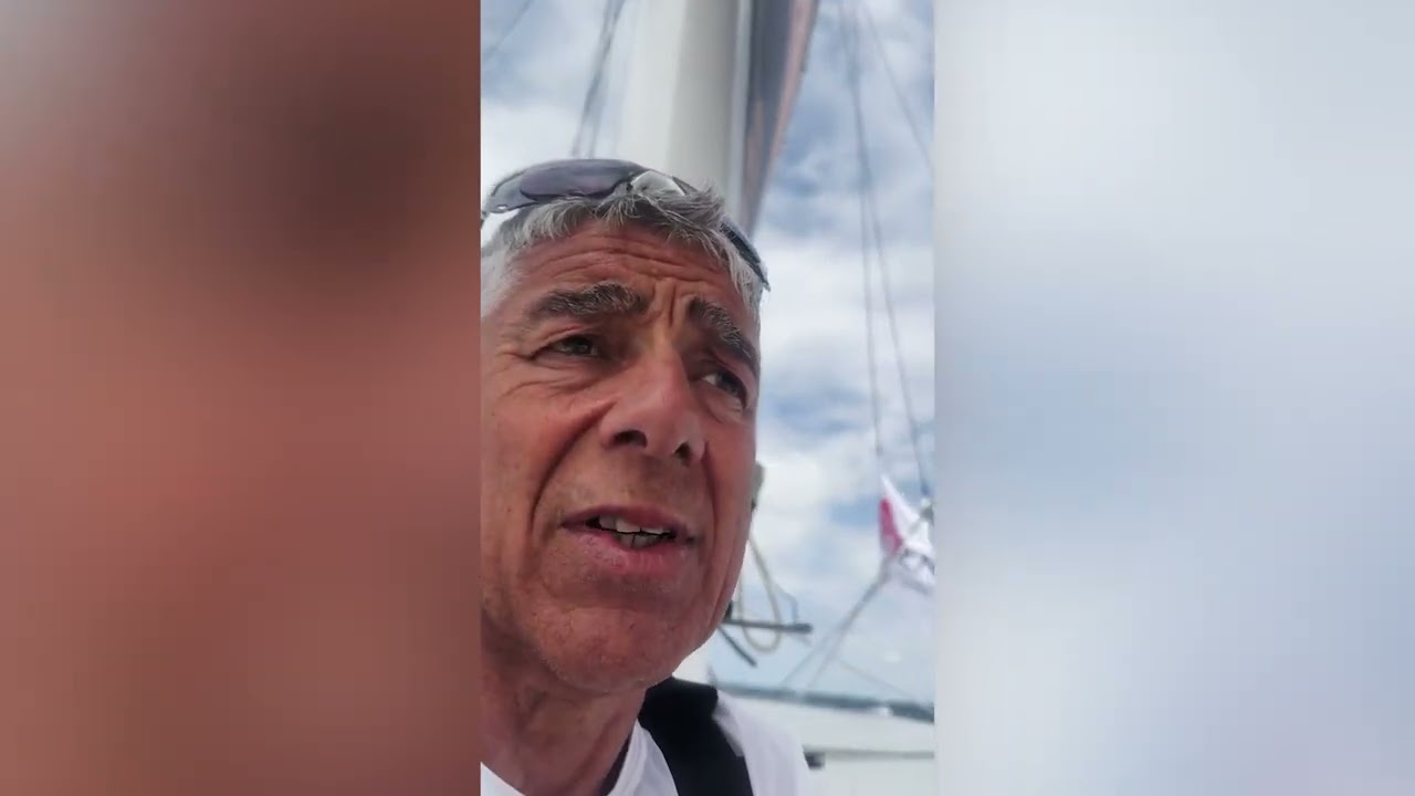 ⁣Entrée d'eau par la trappe de pont à bord de Coup de Pouce 😢 | Vendée Arctique 2026