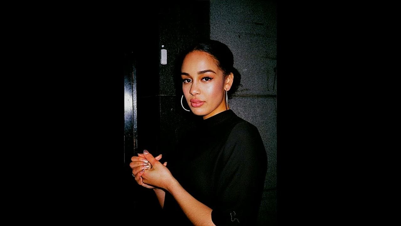 Blue light jorja smith. Blue light jorja smith