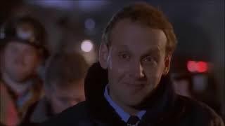 The Fugitive 1993 Sam starts his manhunt for Richard Kimble scene