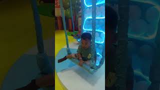 KEINARA BERMAIN MOBILAN DI PLAYGROUND KIDS ZILA #Shorts