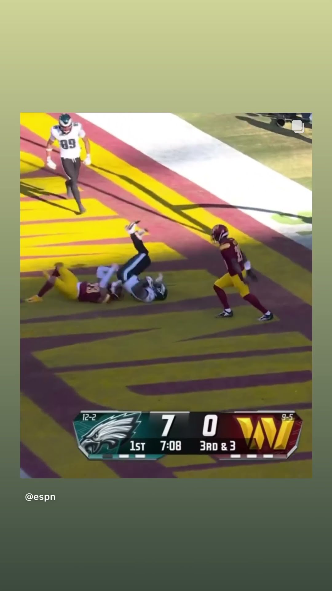 On the slant #hoodnews #philadelphiaeagles #kennypickett #ajbrown #washingtoncommanders #omg #how