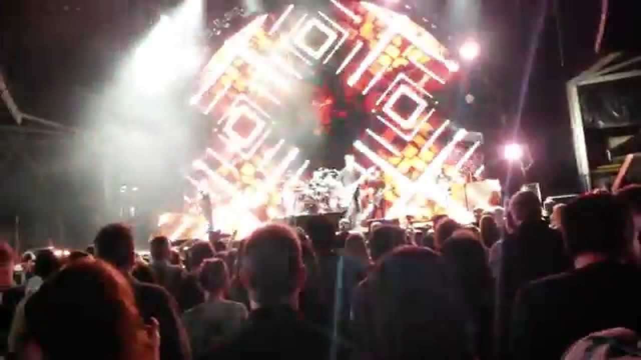 Nickelback She Keeps me Up Live Austin 360 Amphitheater 2015 YouTube