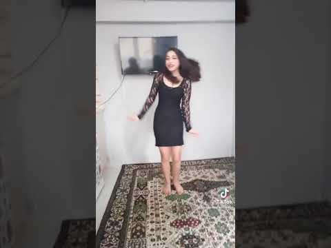 Tiktok güzel ayaklı Türk kızları