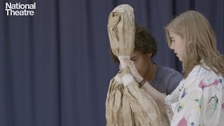 Bringing a Puppet to Life | Gyre & Gimble Masterclass | National Theatre Resimi