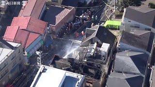 東京・八王子の民家火災で3人死亡　隣家など計4棟が焼ける