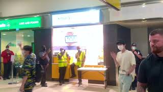 Bts Arriving To Jfk Airport In New York City 18.09.21