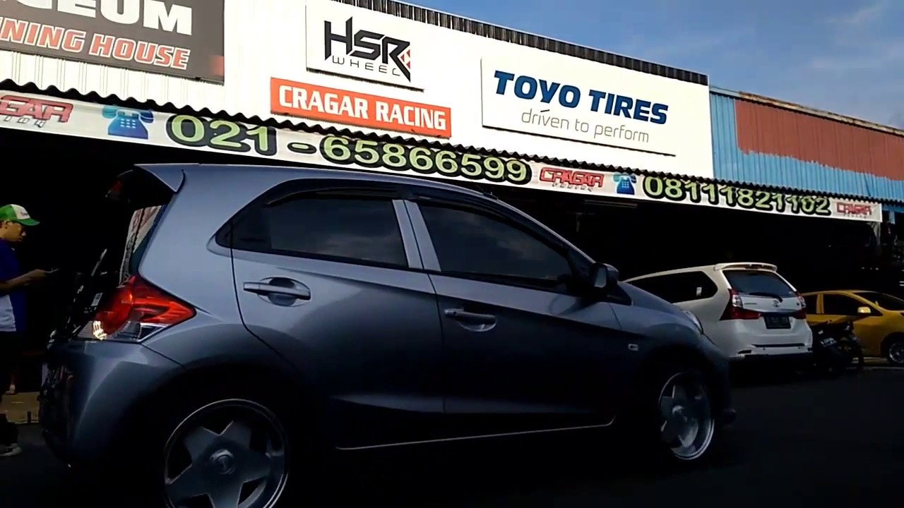 Keren Modifikasi Mobil Honda BRIO Pakai Velg Racing R15 Celong YouTube