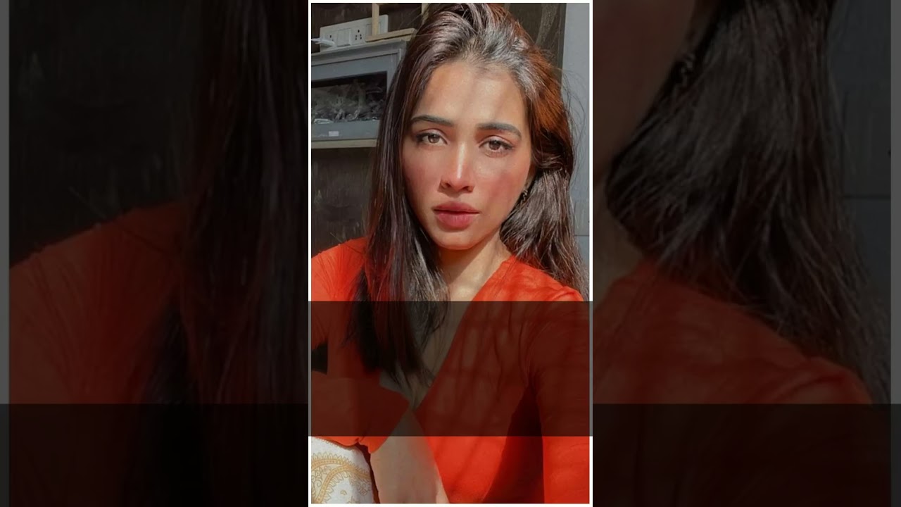 Stylish looks of Jahnvi Chauhan 