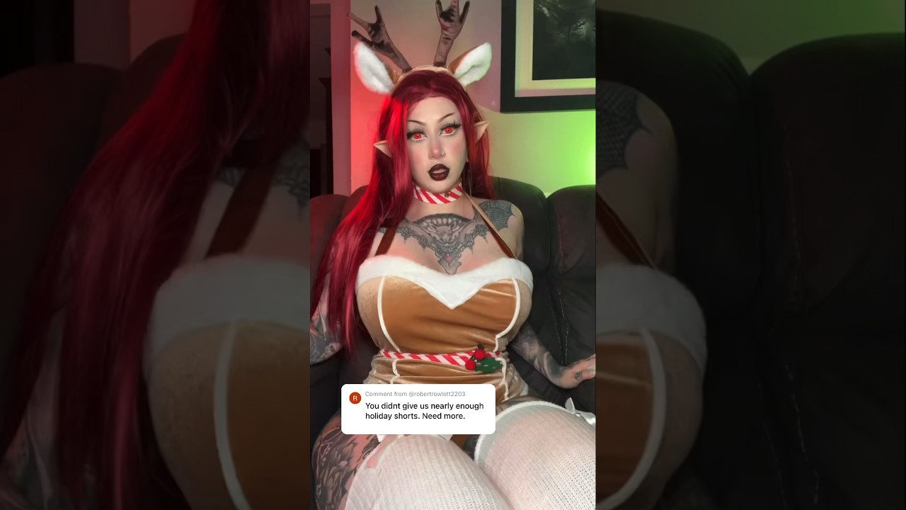 Here’s another and I’ll even post some more❄️🖤 #holidayoutfits