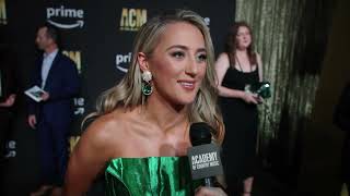 58th Academy of Country Music Awards - itw Ashley Cooke Red Carpet (Official video)