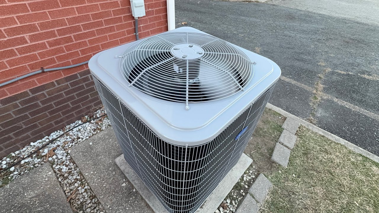 The 2025 carrier comfort A2 L4 ton heat pump starting up in heat mode. ￼