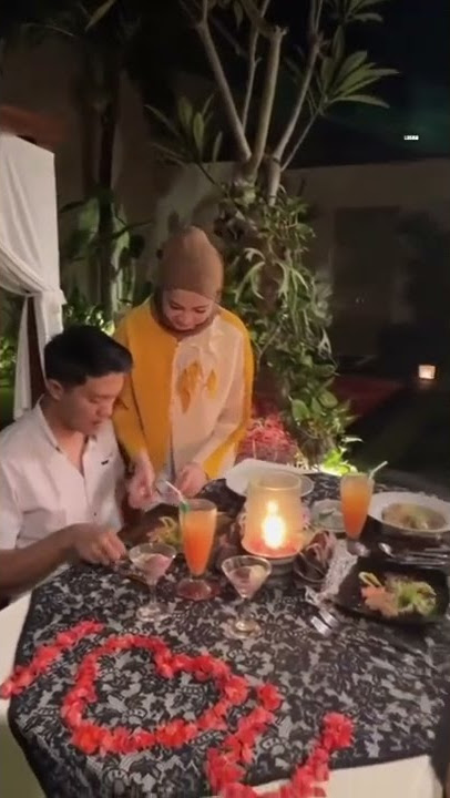 Candle Light Dinner yang Romantis di Bali