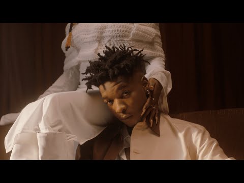 Magixx – Love Don't Cost A Dime (Official Music Video)