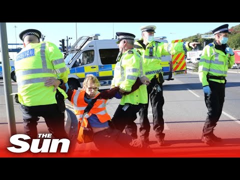 Eco-protesters block Dover ferry Port aggravating HGVs nationwide shortage problem