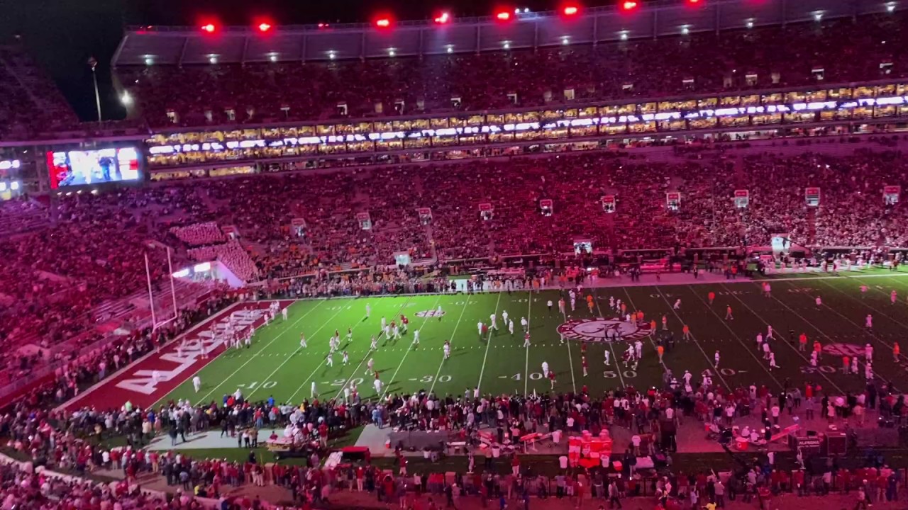 Alabama Shows Off New Led Lights At Bryant Denny Stadium Youtube