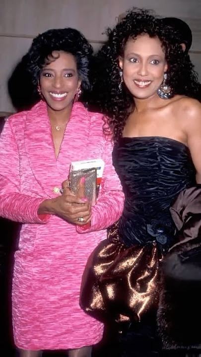 Tie a Yellow Ribbon Round the Ole Oak Tree 1973 Tony Orlando and Dawn