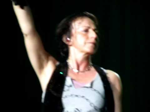 Gianna Nannini live 2011 - Amandoti (Milano 29.04) - YouTube