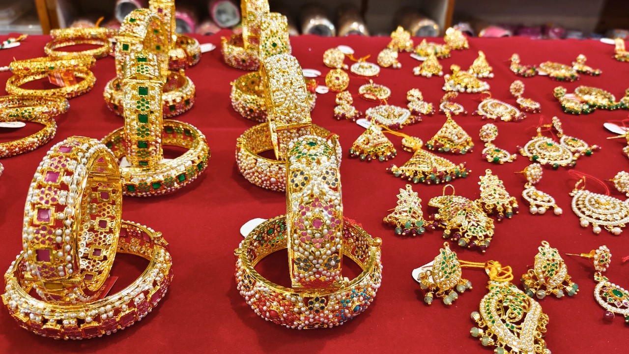 Pakistani Jewellery Navratan Polki Gold Polish 50% OFFER Charminar Ladbazar Hyderabad Market