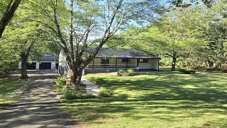 260 Smith St, South Windsor, CT Presented by Rob Rosa.