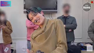 [BANGTAN BOMB Sub Indo] What Happens When BTS is Given A Camera - BTS (방탄소년단)