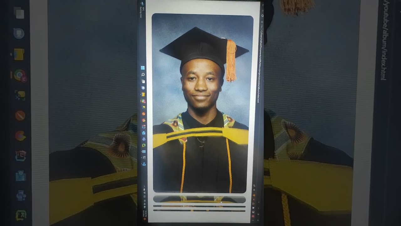 Mini Photo Album Using HTML, CSS and Javascript 