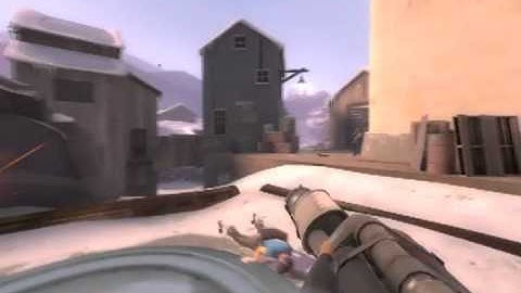 TF2 Pyro Axestinguisher on KotH Viaduct