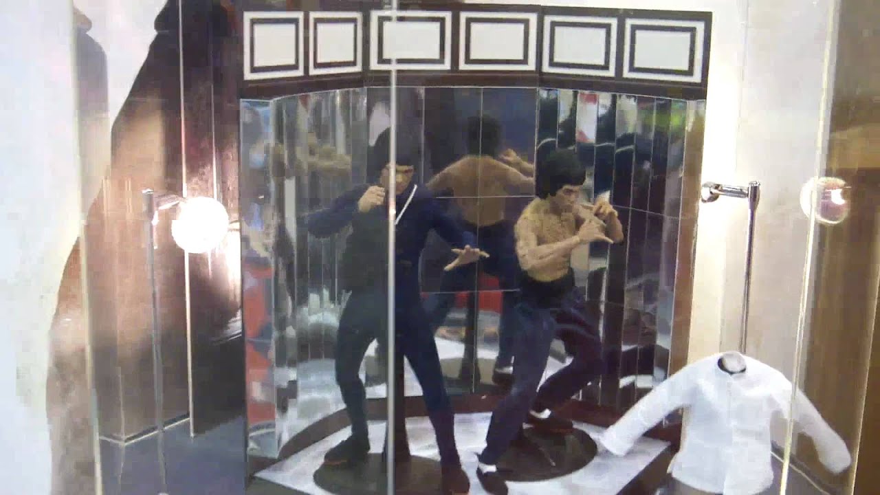 Hot Toys DX04 Bruce Lee Enter the Dragon in Hong Kong Toys Fair 2010