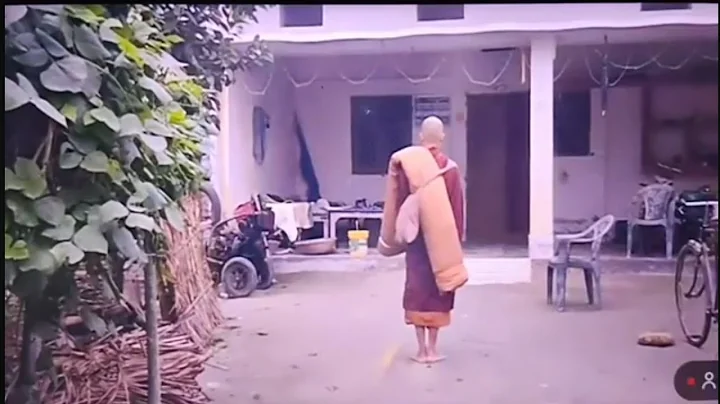 Venerable Minh Tue went on his alms-gathering in Nepal on December 19th.