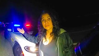 видео: Жених полицейского демонстрирует поддельный полицейский значок во время ареста за вождение в нетр... картинка: Жених полицейского демонстрирует поддельный полицейский значок во время ареста за вождение в нетр...