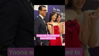 Standing between the BinJin couple #yoona #sonyejin #hyunbin #hyunbinsonyejin #shorts