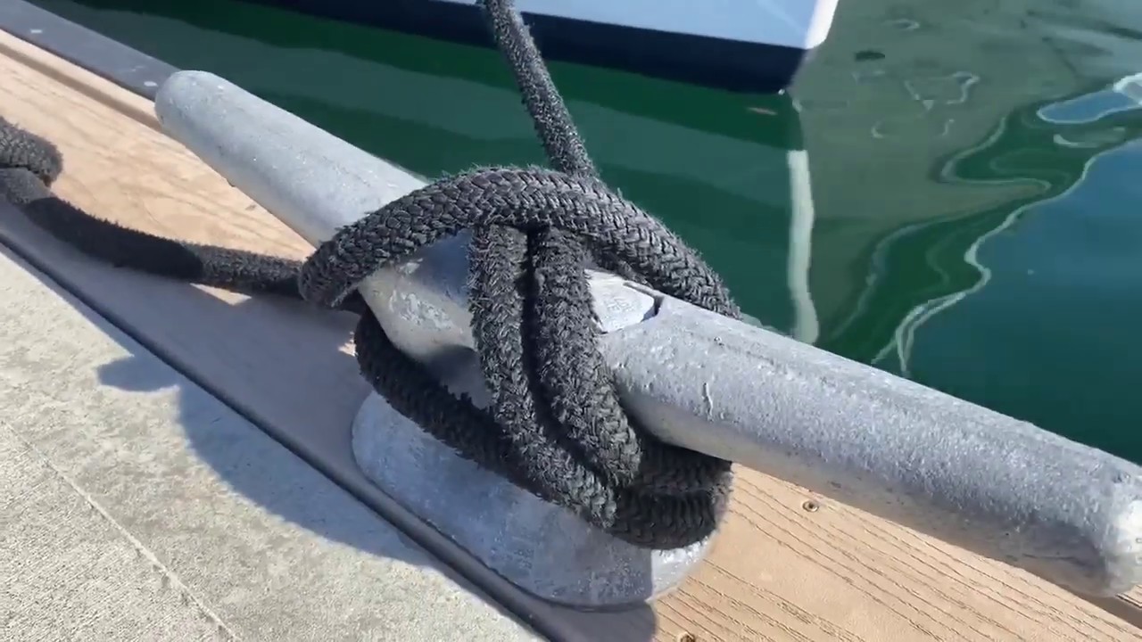 The cleat hitch YouTube