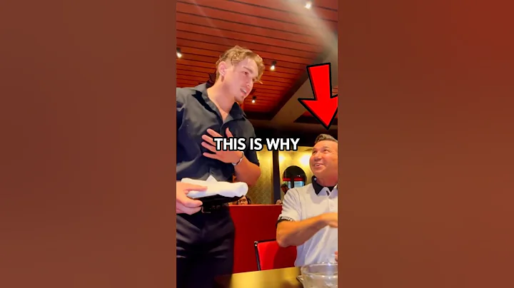 Dad Embarrassed His Daughter!!😂😍   #dad #crush #waiter #funny #viral